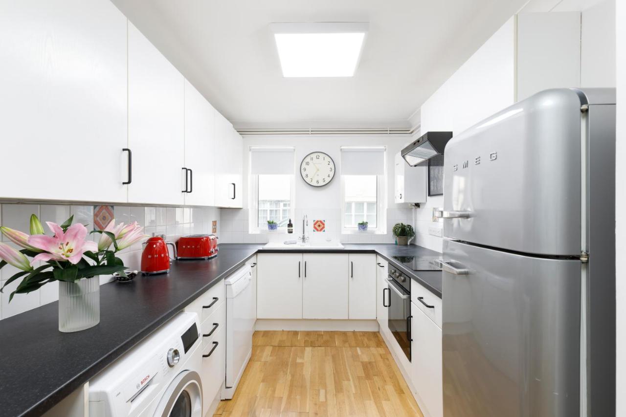 Beachside Retreat 2-Bedroom Gem With Free Private Parking & Outdoor Space 브라이턴 외부 사진